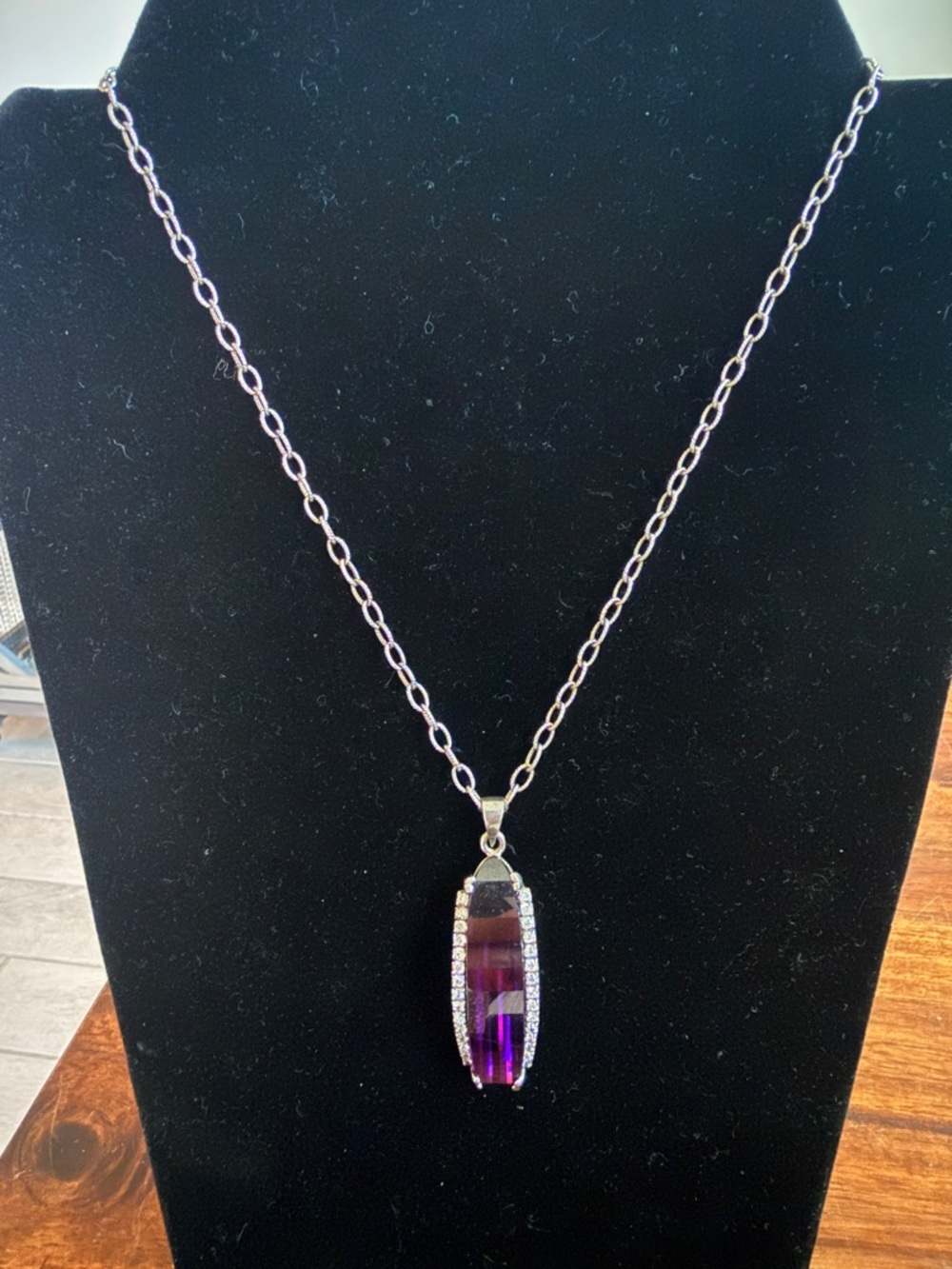 Stunning Elongated Amethyst Necklace in 925 Sterling Silver